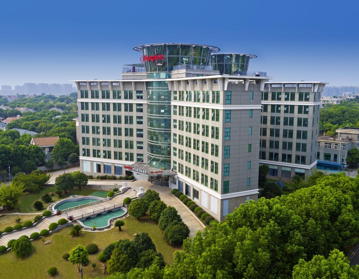 Hampton By Hilton Wuhan Tianhe Airport East Exterior foto